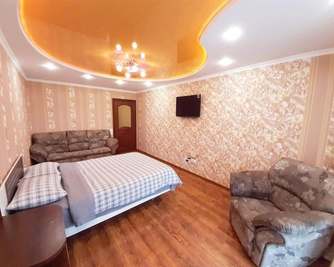 Apartpoltava Двокімнатні Апартаменти, До 6 Спальних Місць, Кутова Ванна, Корпусний Парк, Документи Для Відрядження Exterior foto