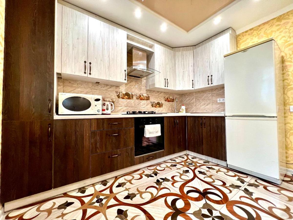Apartpoltava Двокімнатні Апартаменти, До 6 Спальних Місць, Кутова Ванна, Корпусний Парк, Документи Для Відрядження Exterior foto